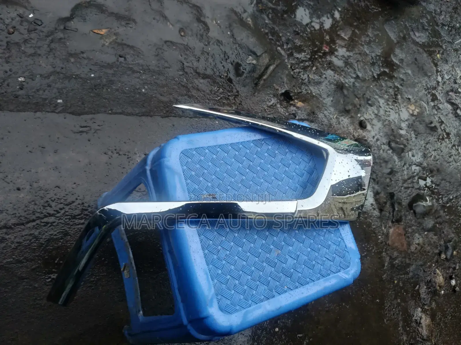 Mistrubishi RVR Grill Chrome