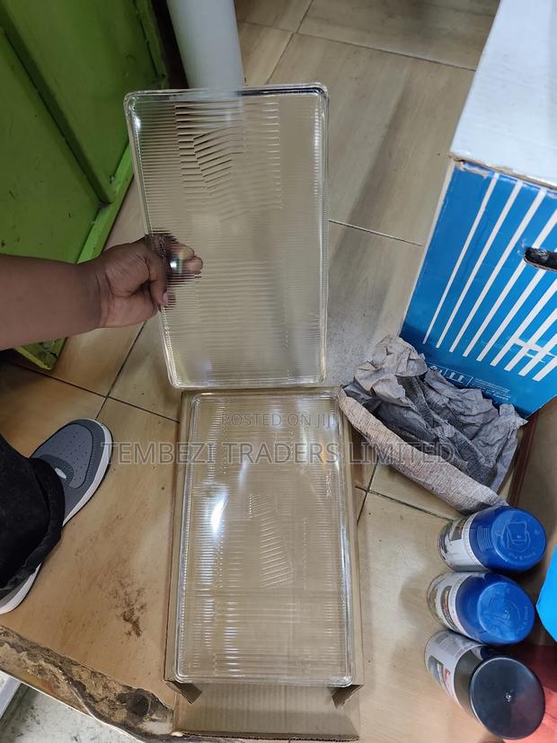 Headlight Lens Mitsubishi Fuso Box - main view