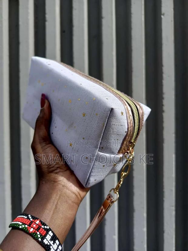 Portable Ladies Storage Organizer - thumbnail 3