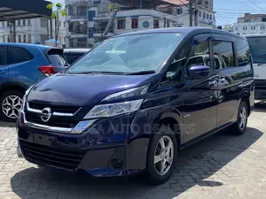 Nissan Serena 2018 Blue