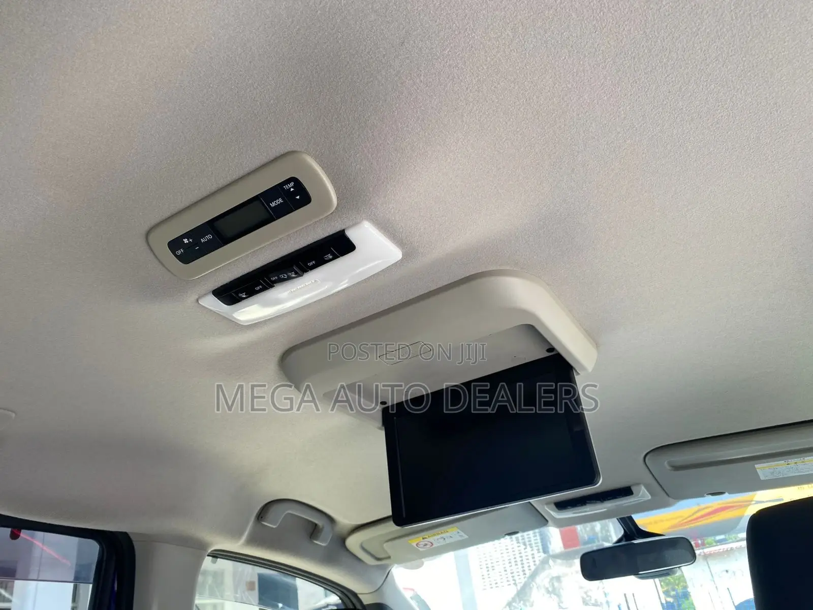 Nissan Serena 2018 Blue