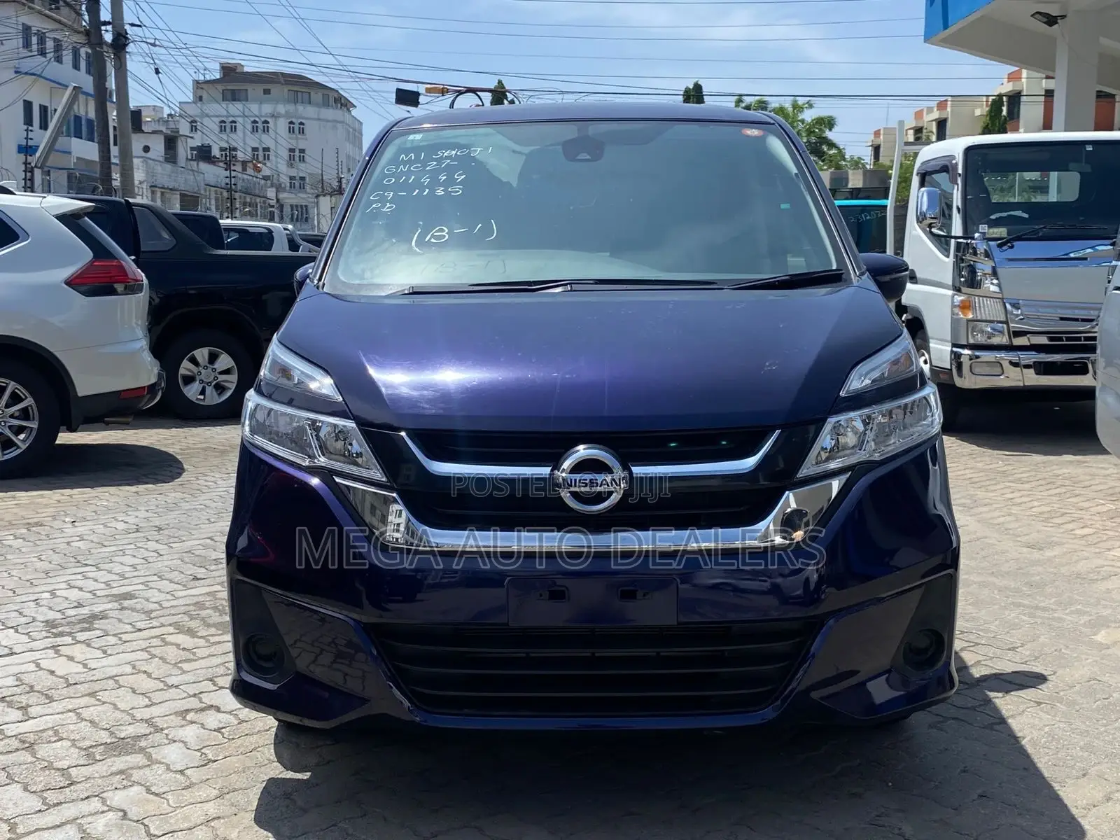 Nissan Serena 2018 Blue