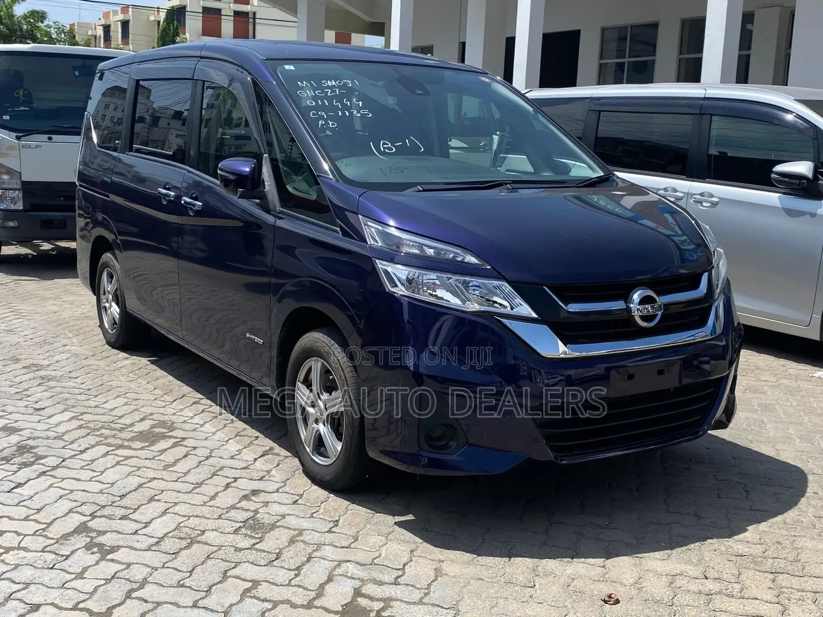 Nissan Serena 2018 Blue