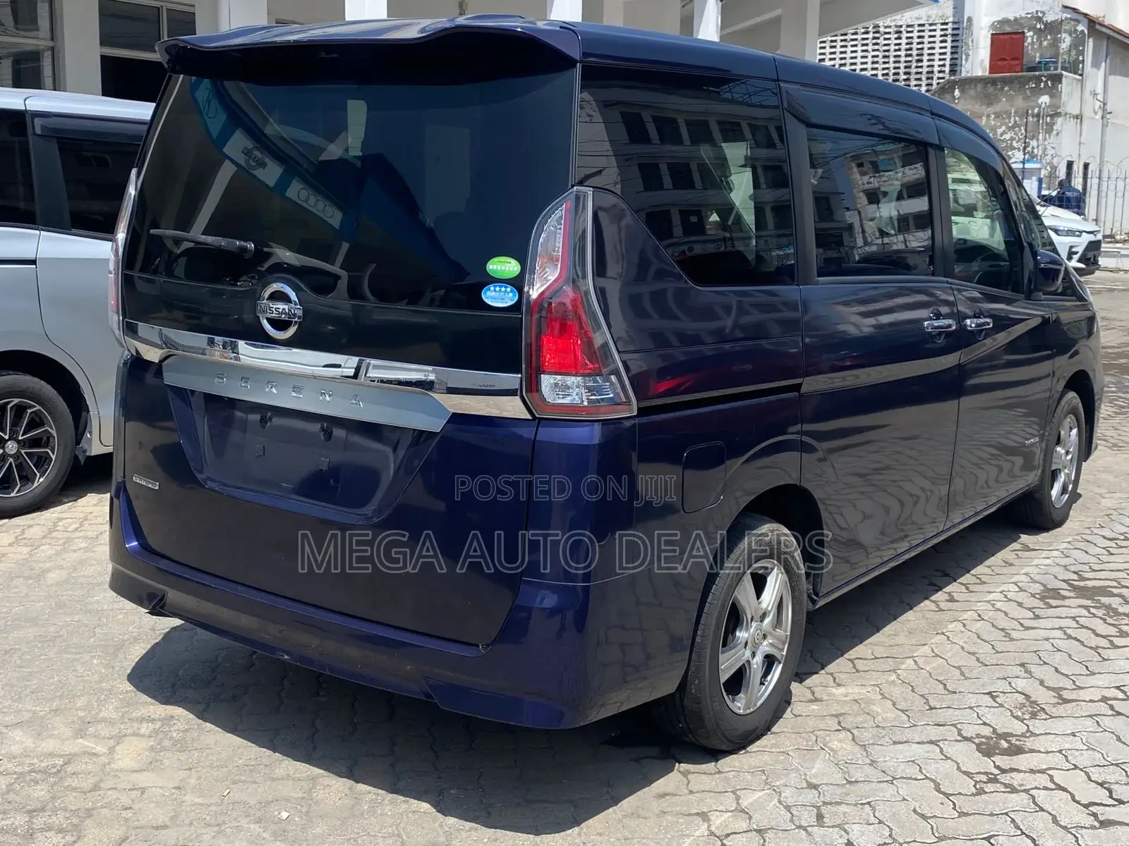 Nissan Serena 2018 Blue