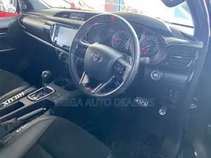 Toyota Hilux 2023 Black