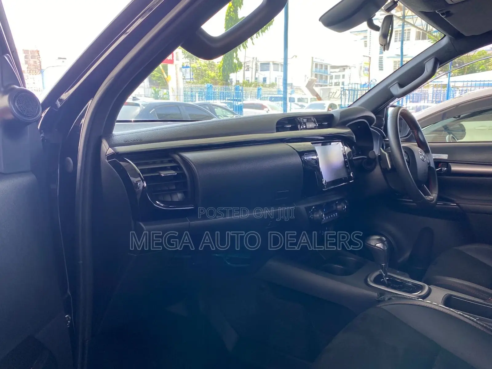 Toyota Hilux 2023 Black