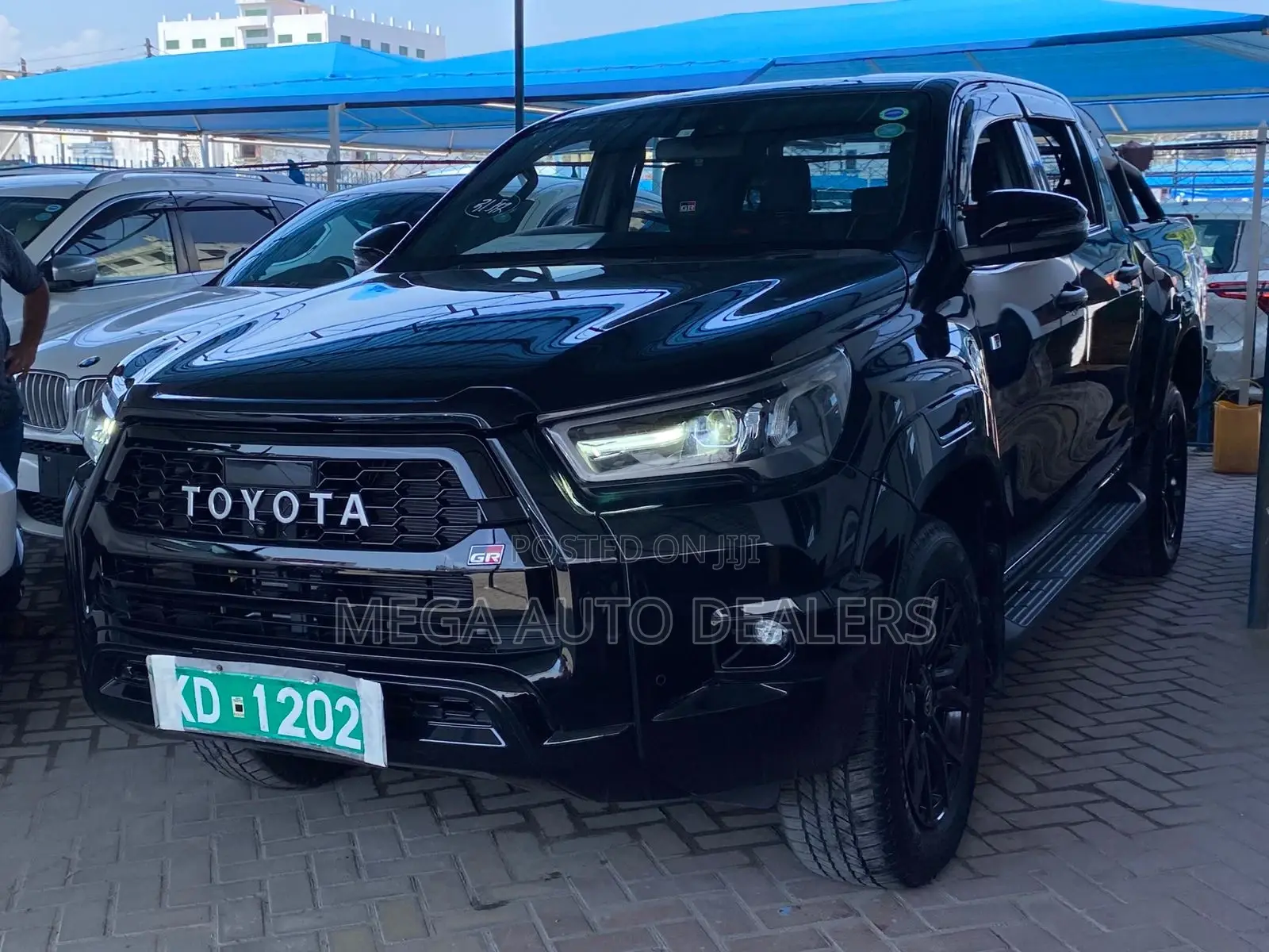 Toyota Hilux 2023 Black