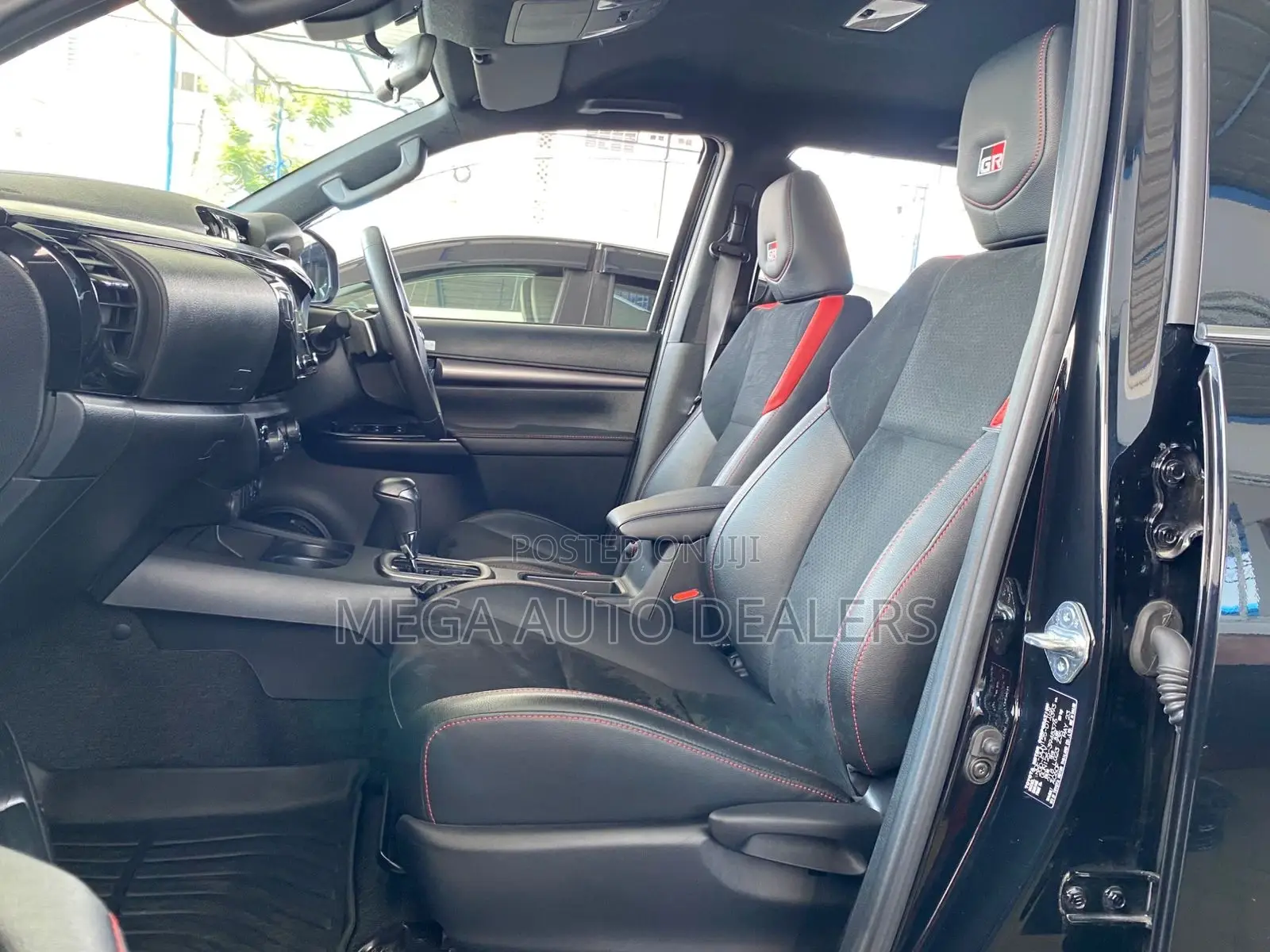 Toyota Hilux 2023 Black