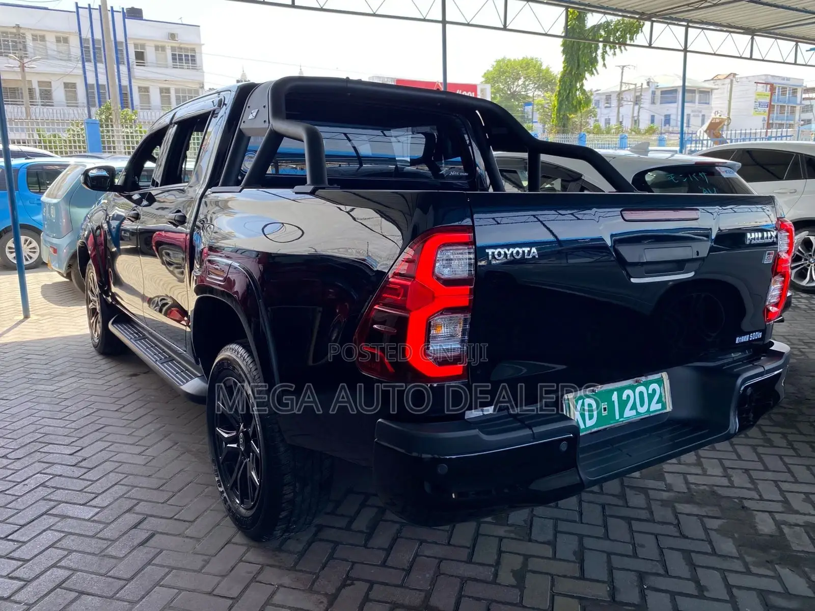 Toyota Hilux 2023 Black