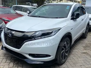 Honda Vezel 2018 White