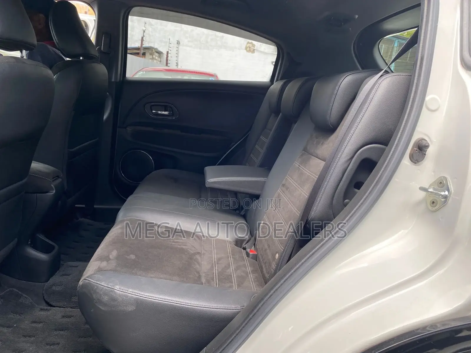 Honda Vezel 2018 White