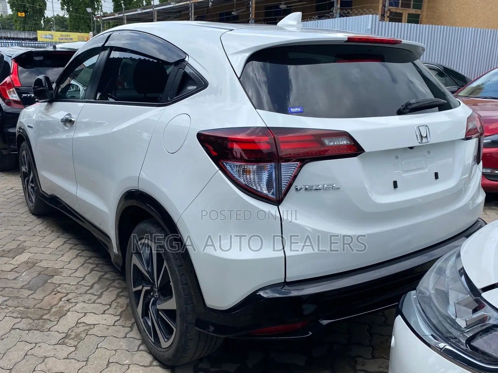 Honda Vezel 2018 White
