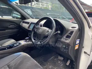 Honda Vezel 2018 White