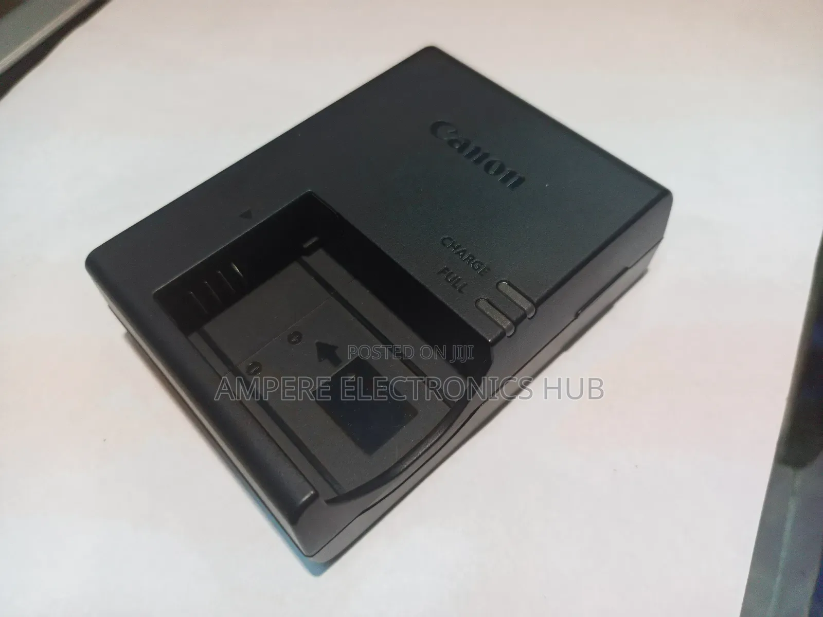 Canon, Nikon, Panasonic, Kodak, Casio Camera Battery Charger