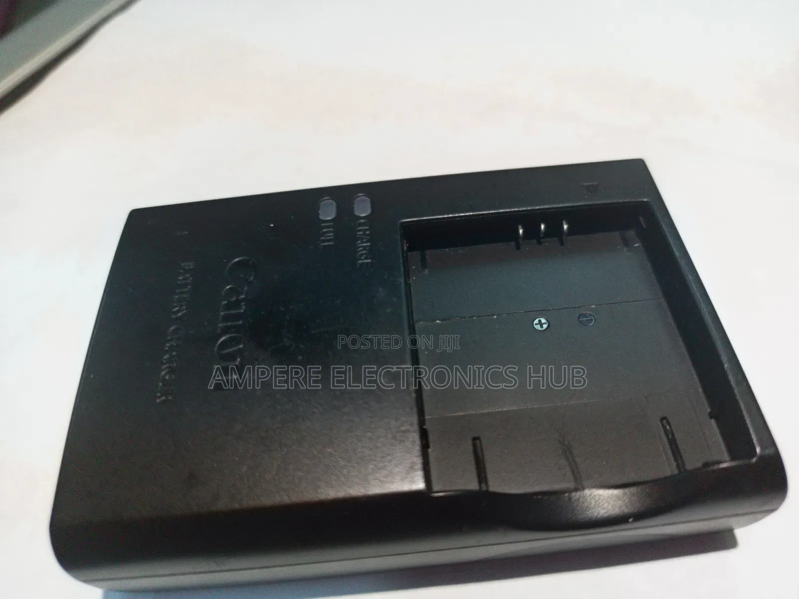 Canon, Nikon, Panasonic, Kodak, Casio Camera Battery Charger