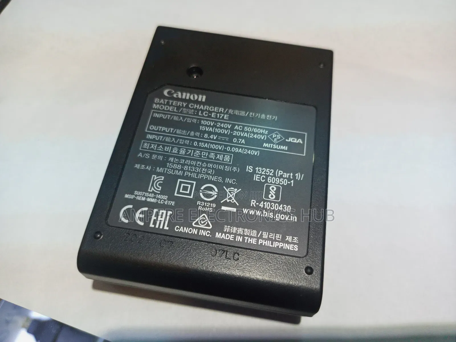 Canon, Nikon, Panasonic, Kodak, Casio Camera Battery Charger