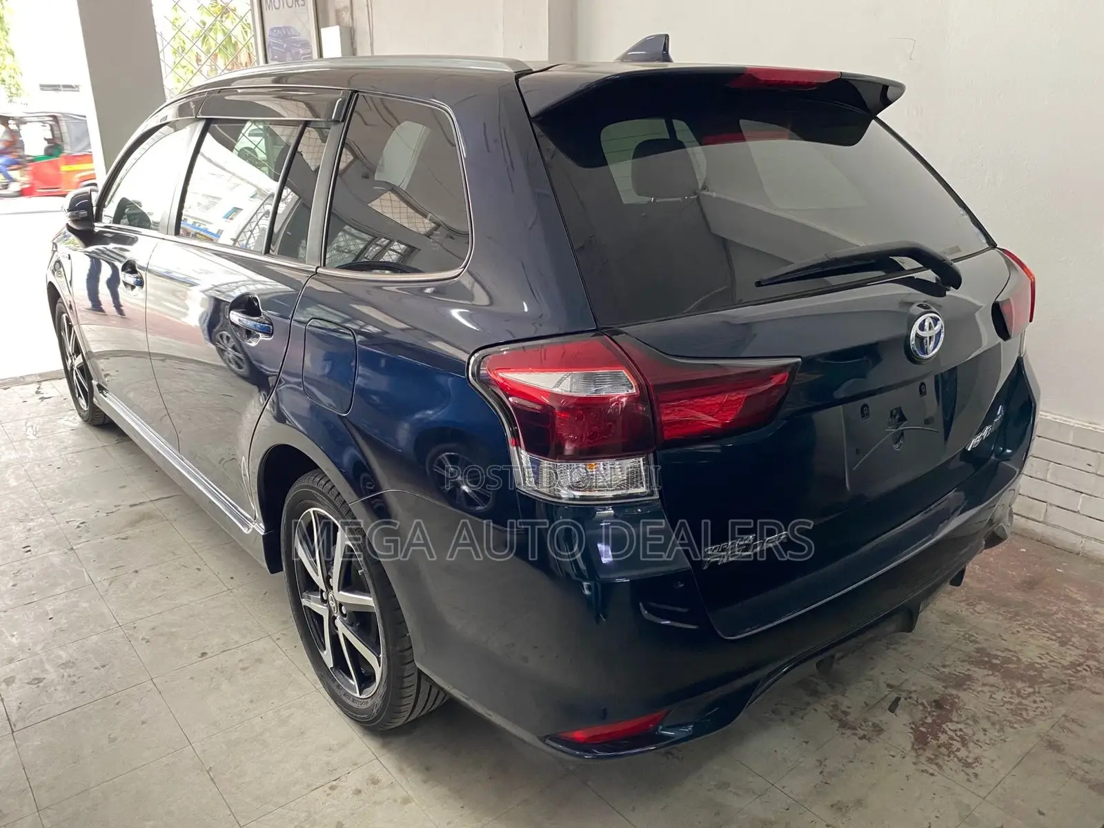 Toyota Corolla Fielder 2018 Blue