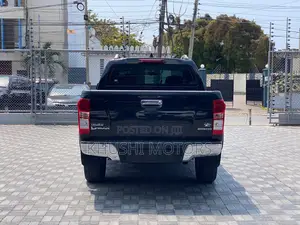 Isuzu D-MAX 2016 Black