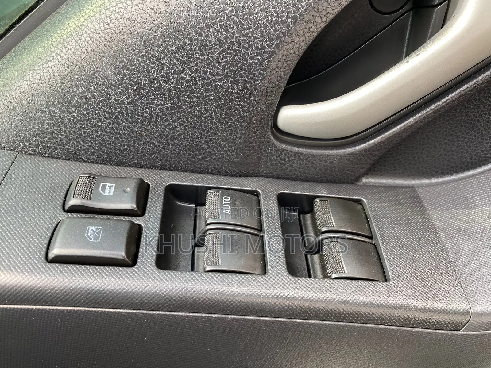 Isuzu D-MAX 2016 Black