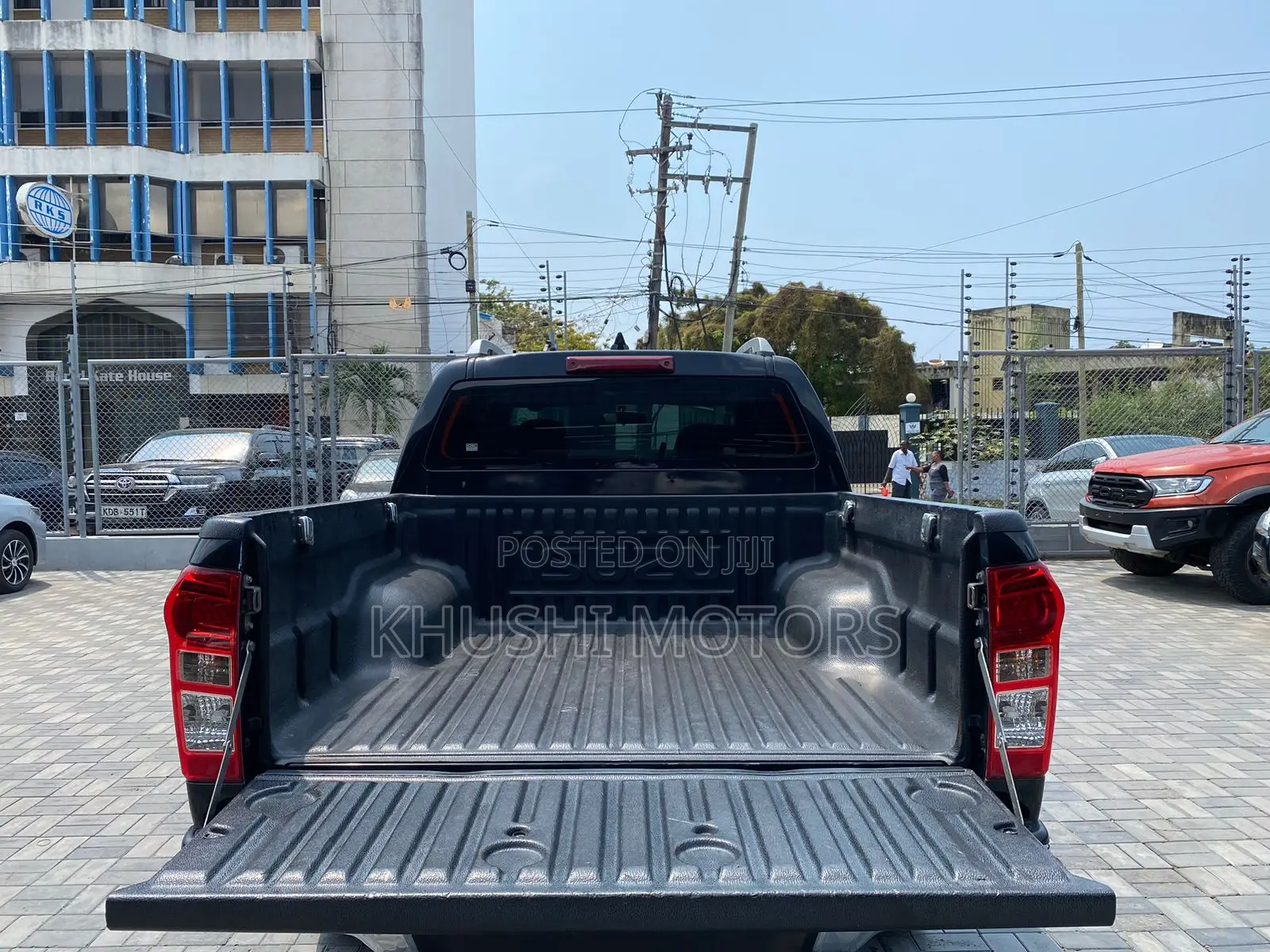 Isuzu D-MAX 2016 Black