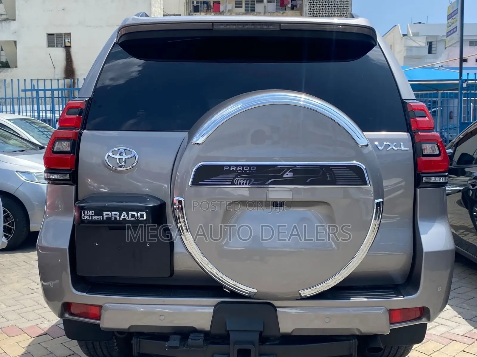 Toyota Land Cruiser Prado 2018 Gray