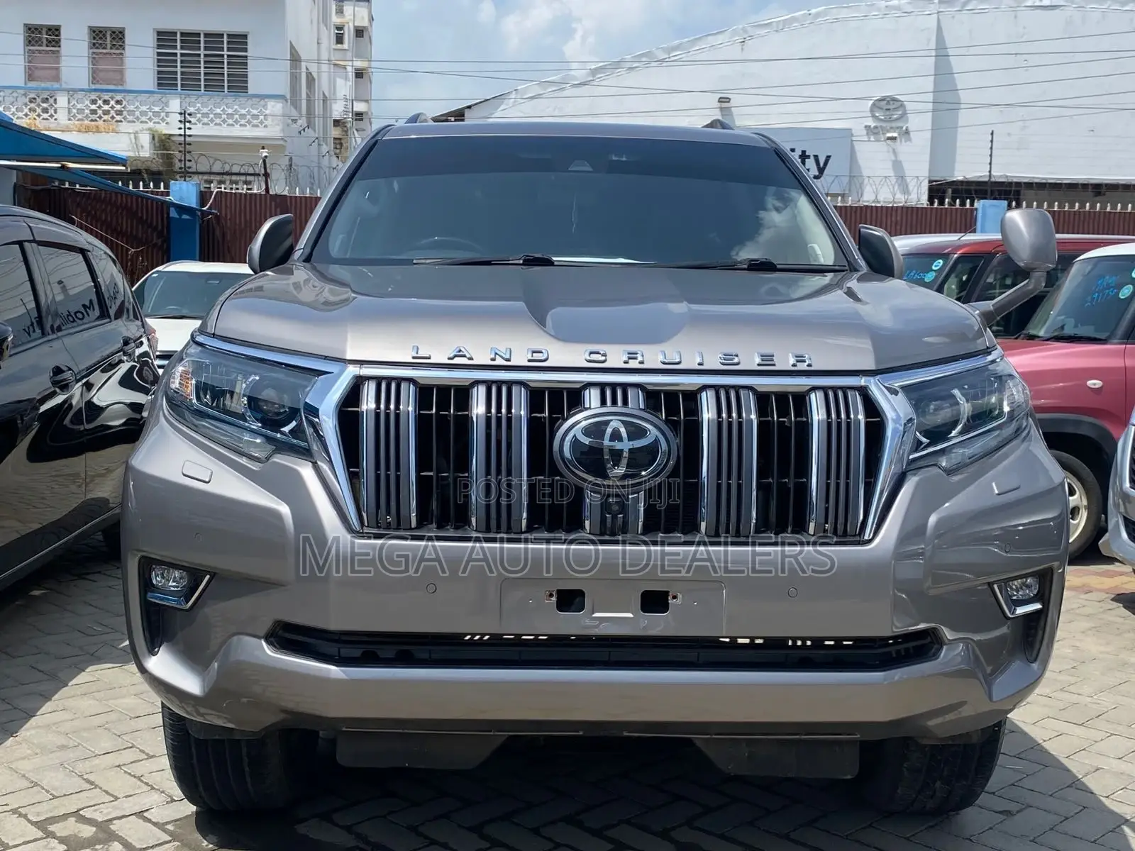 Toyota Land Cruiser Prado 2018 Gray