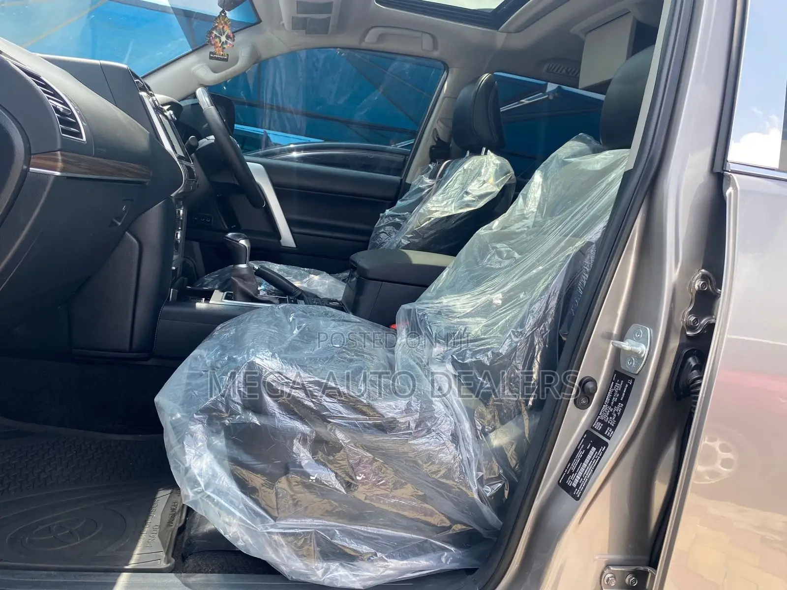 Toyota Land Cruiser Prado 2018 Gray