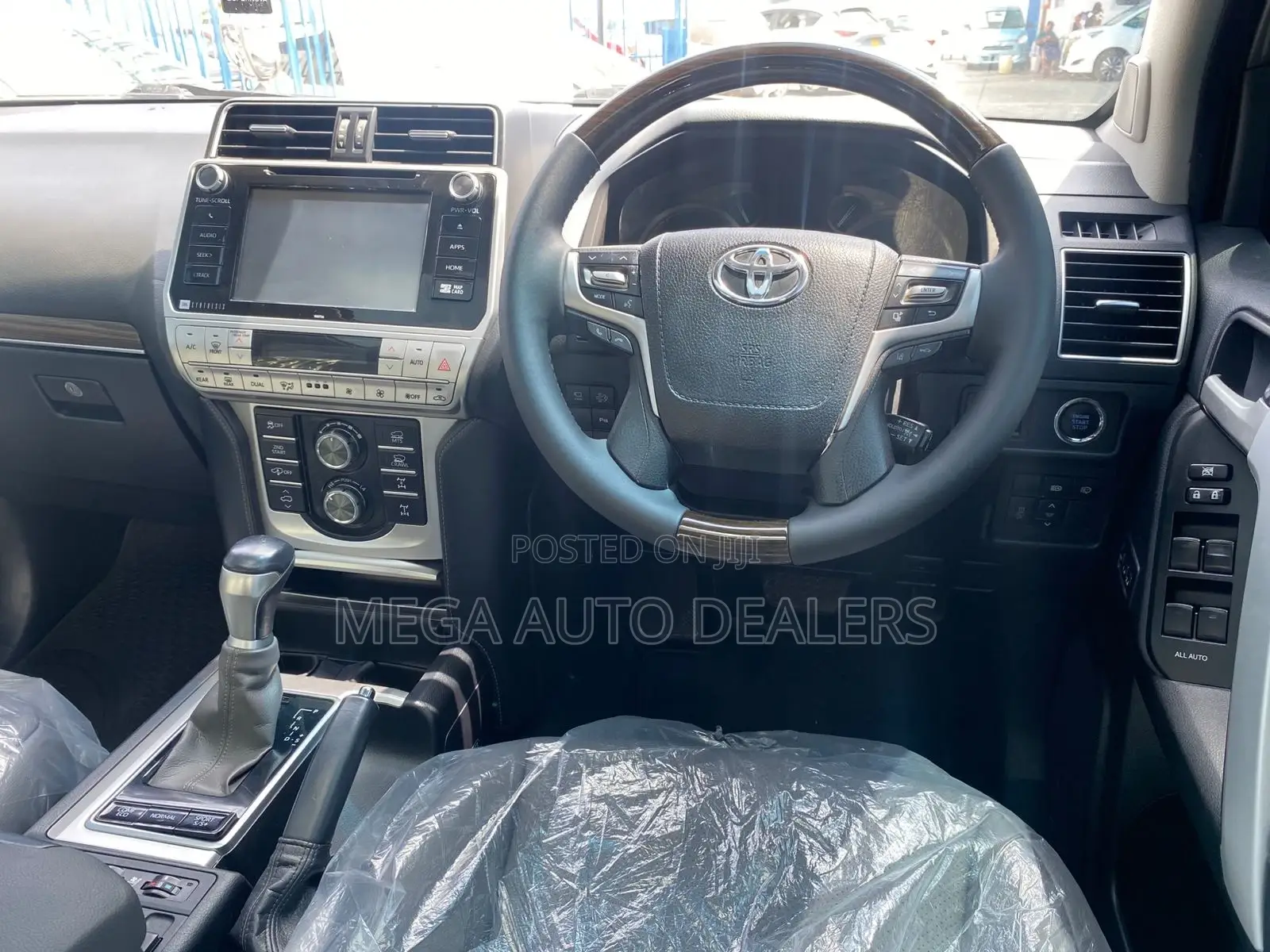 Toyota Land Cruiser Prado 2018 Gray