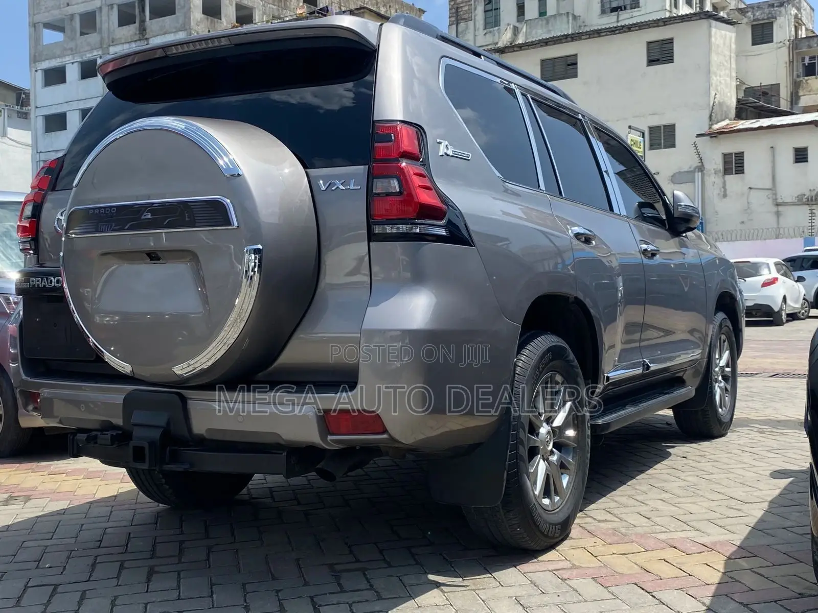 Toyota Land Cruiser Prado 2018 Gray