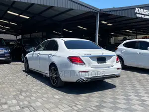 Mercedes-Benz E200 2016 White