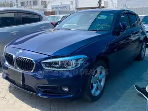 BMW 118i 2018 Blue
