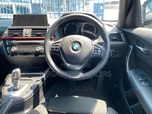 BMW 118i 2018 Blue
