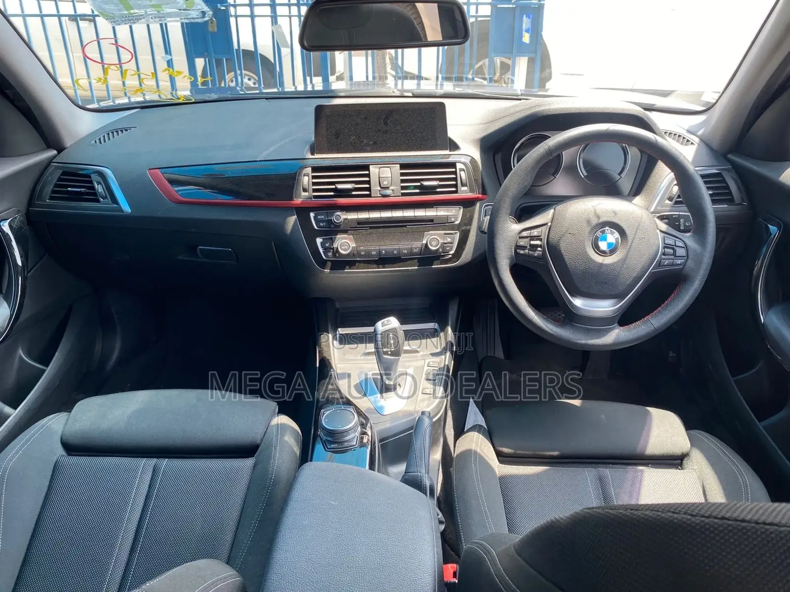 BMW 118i 2018 Blue