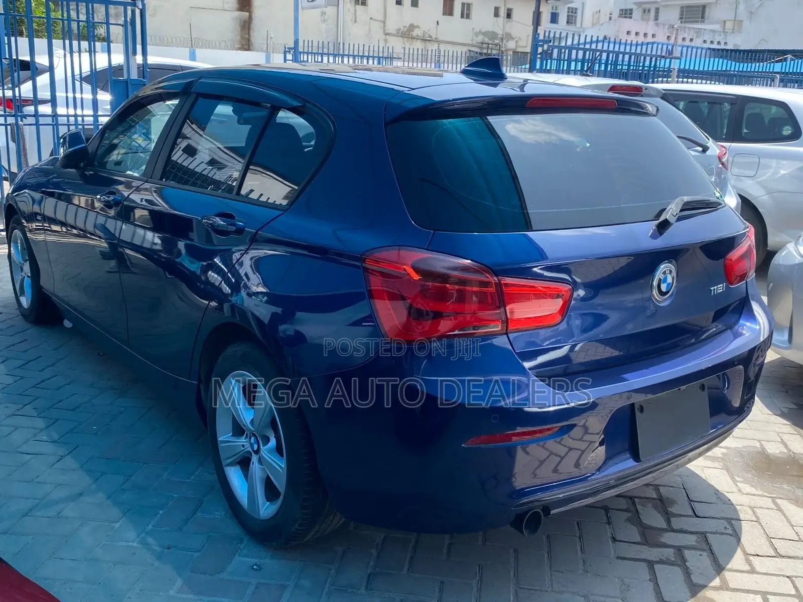 BMW 118i 2018 Blue