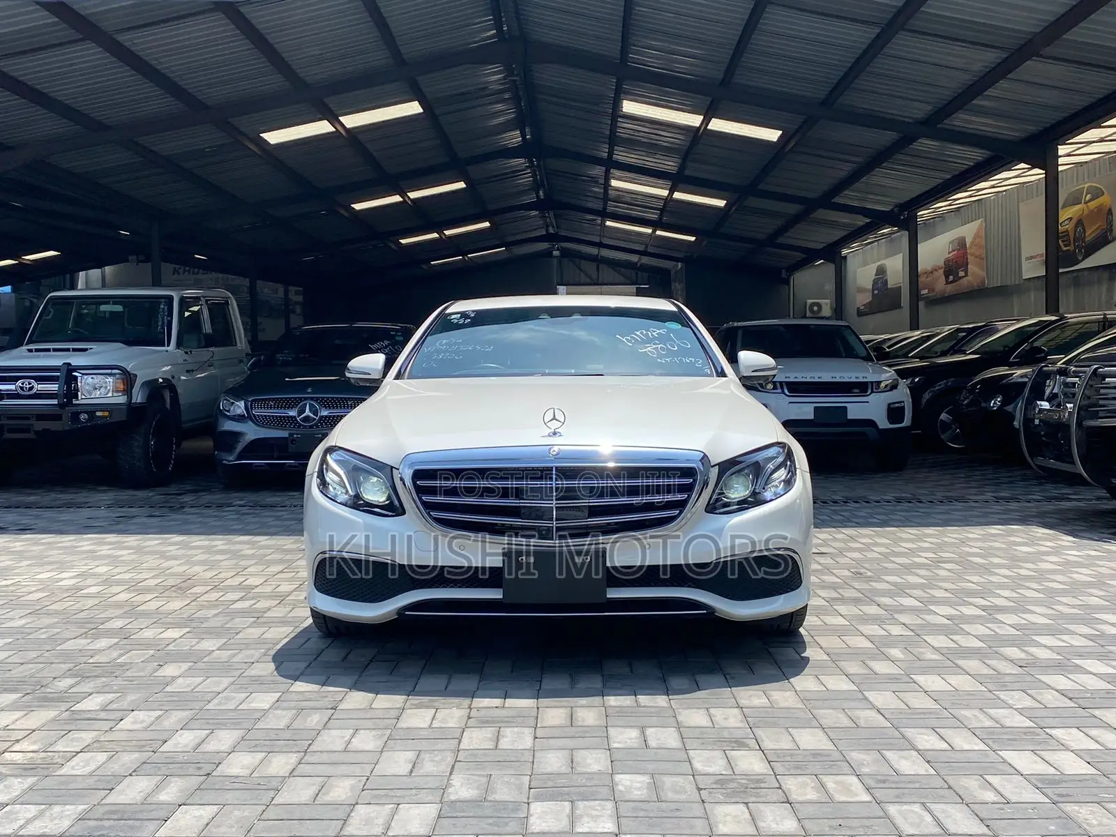 Mercedes-Benz E220 2017 White