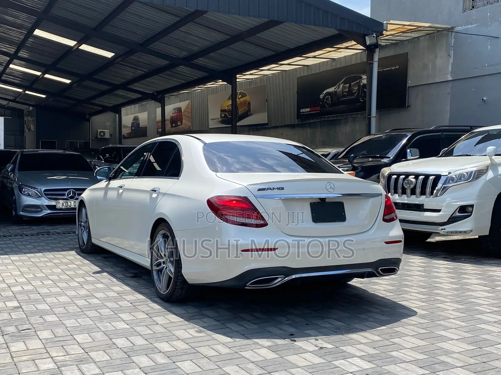 Mercedes-Benz E220 2017 White