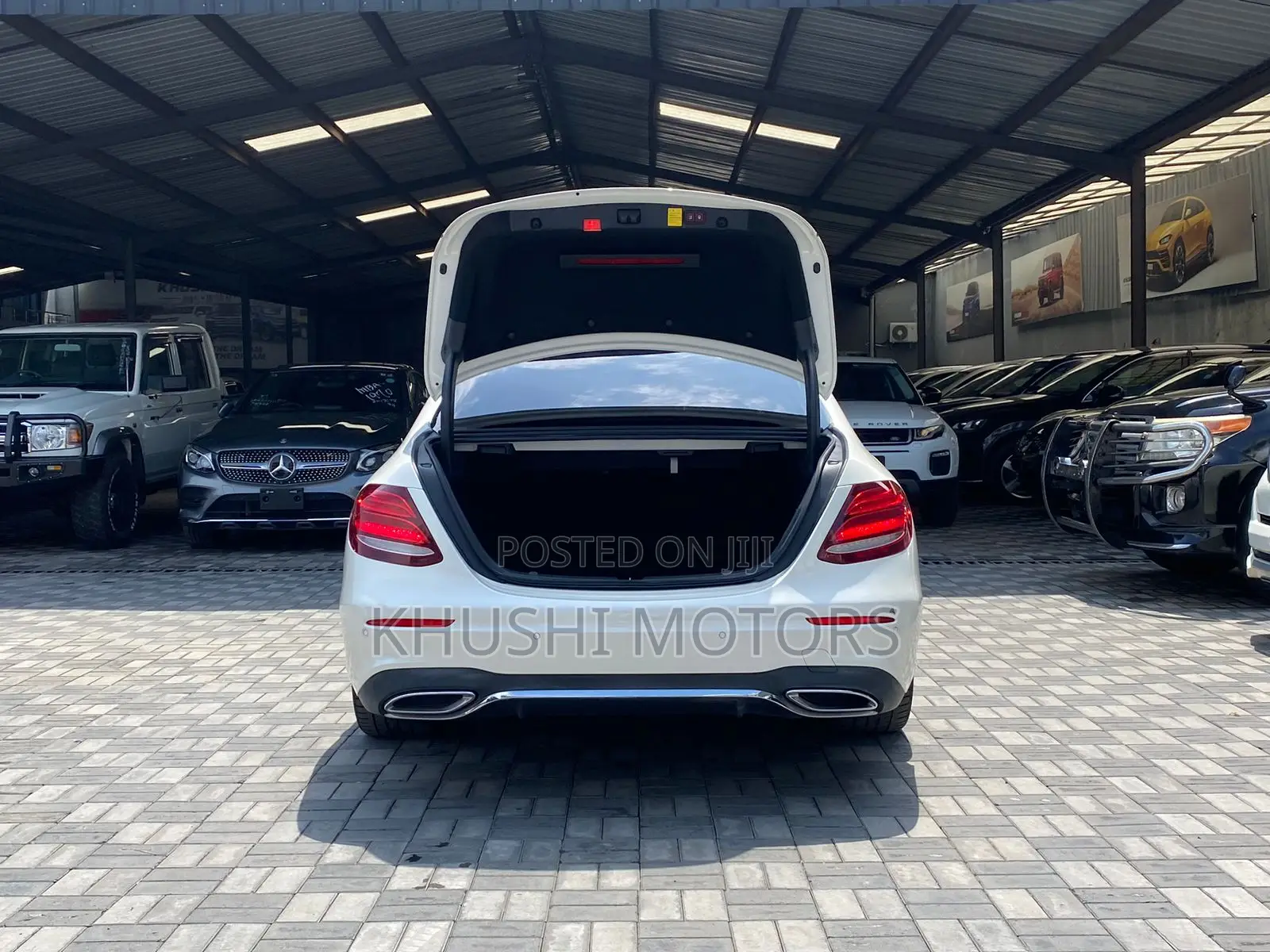 Mercedes-Benz E220 2017 White