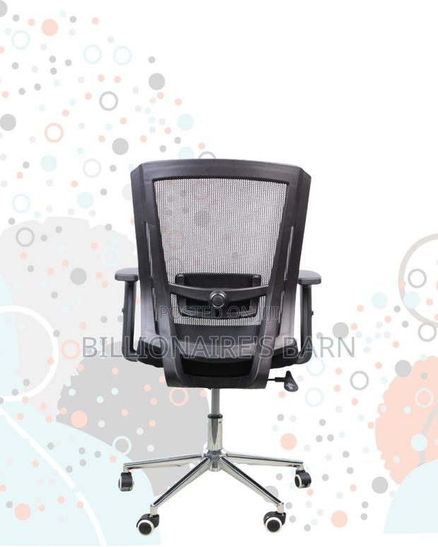 Black Origin Mesh Chair | Smooth Rolling Comfort for Busy Workdays | - thumbnail 3