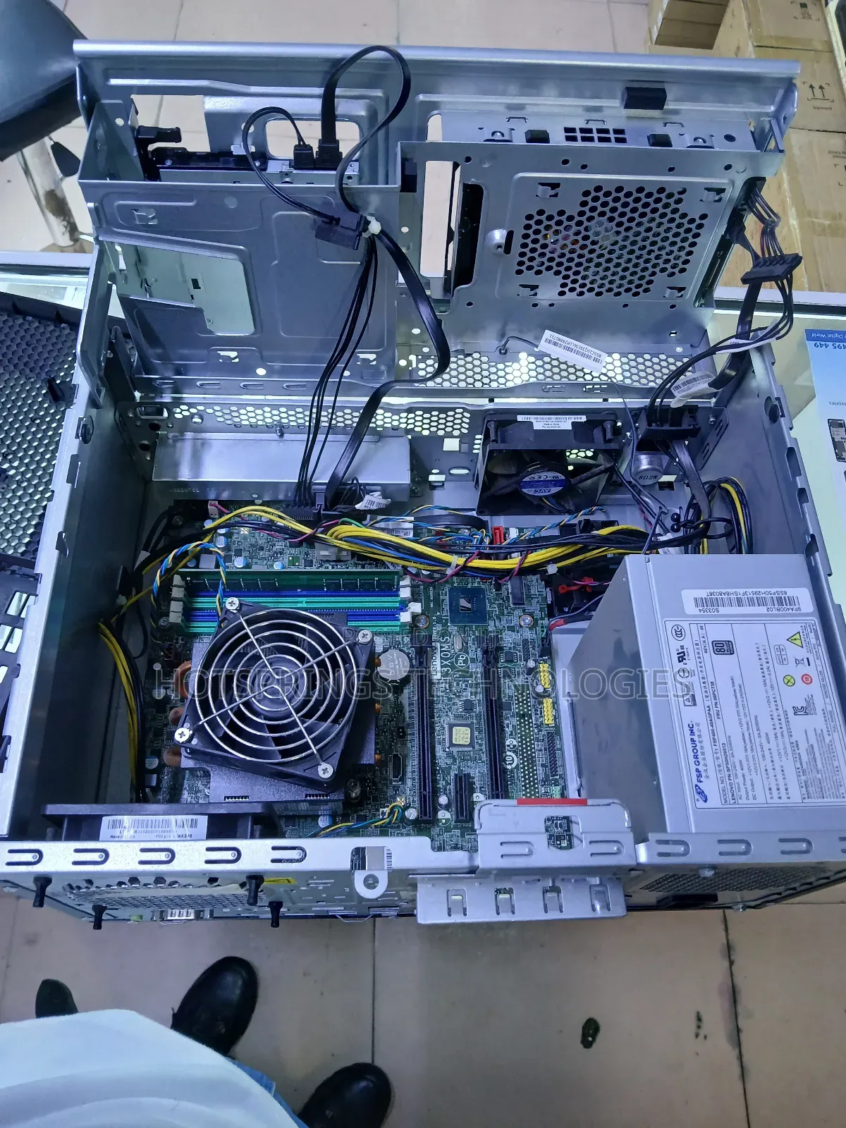 Desktop Computer Lenovo ThinkStation P330 8GB Intel Xeon HDD 500GB