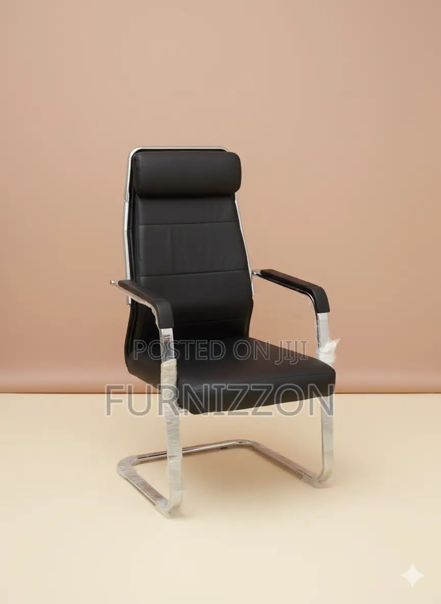 Professional Boardroom Black Leather Office Chair With Armrests
