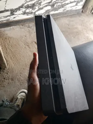 Ps4 Slim Console
