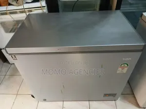 Clean Chest Freezer 251l