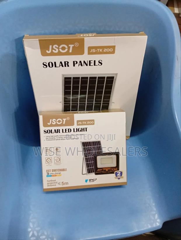 Jsot Js-tk 200 200w Solar Led Flood Light Kit. √