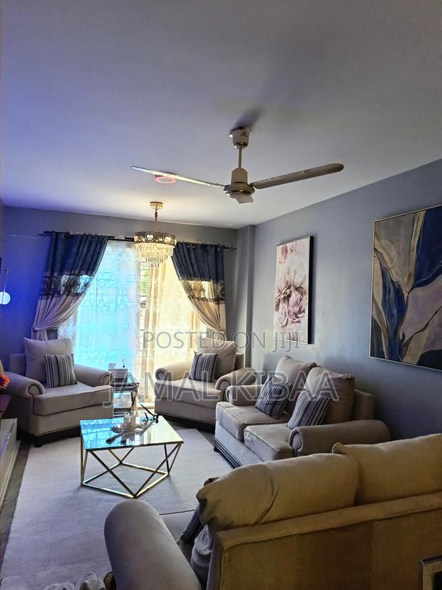 Two Bedroom Airbnb - thumbnail 3