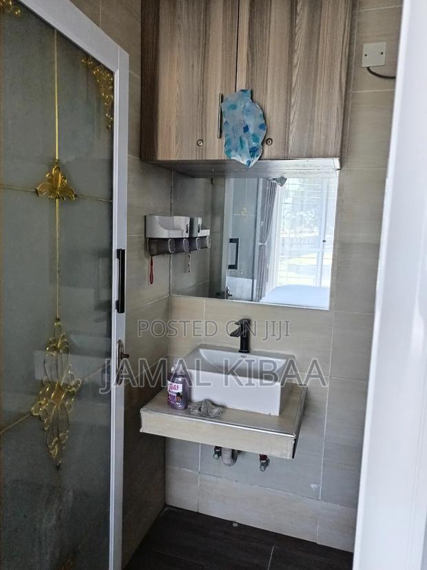 Two Bedroom Airbnb - thumbnail 10