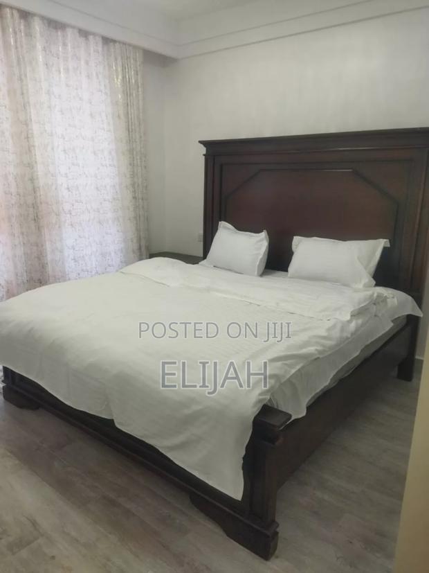 Executive 2bedroom Air BNB - thumbnail 5