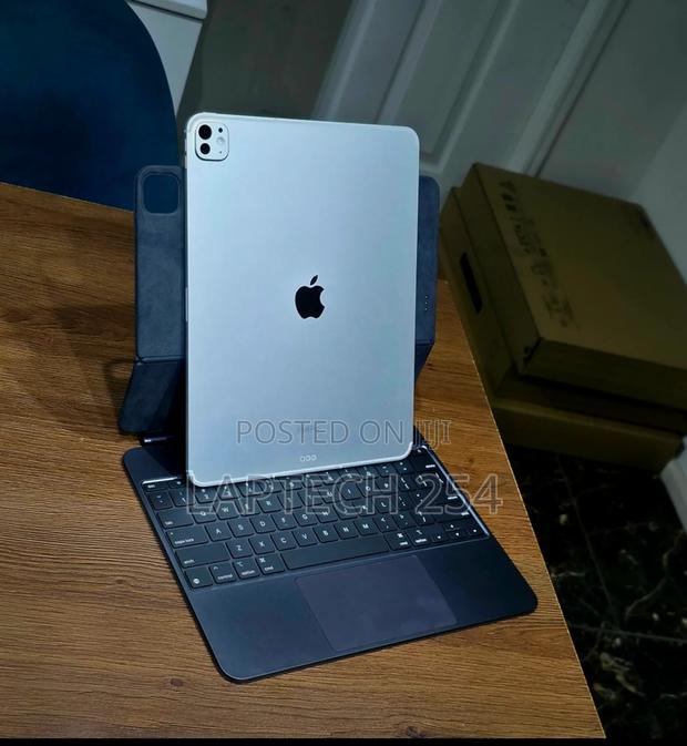 New Apple iPad Pro 13 (2024) 256 GB Gray