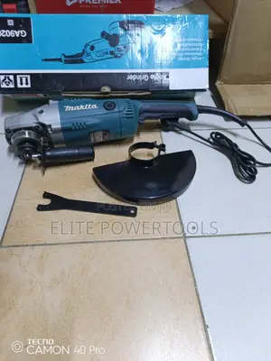 Makita 9" Grinder 2200w