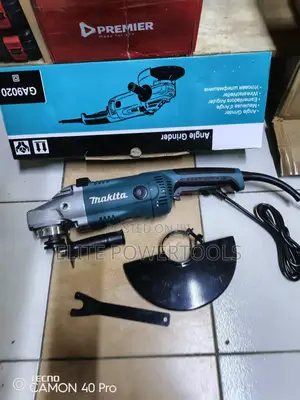 Makita 9" Grinder 2200w