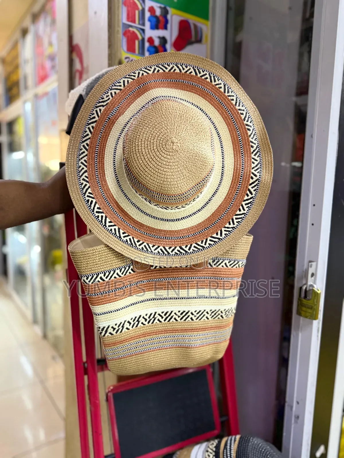 Colorful Beach Straw Bag With Matching Hats at 1500